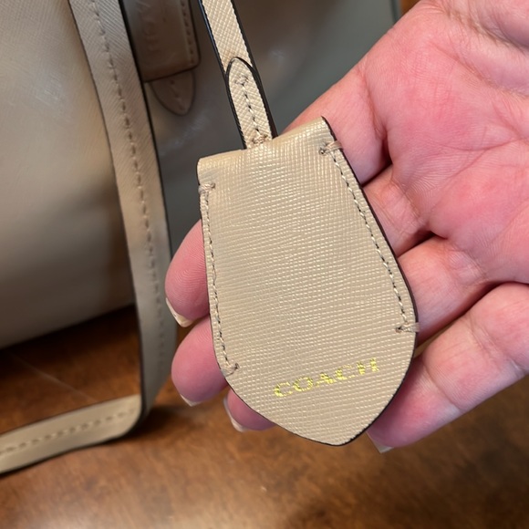 Coach Handbag - Picture 3 of 10